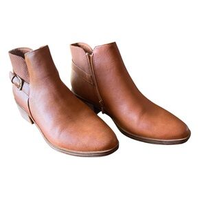 BareTraps Brown Casual Ankle Boots – Comfort Zip Booties Size 8